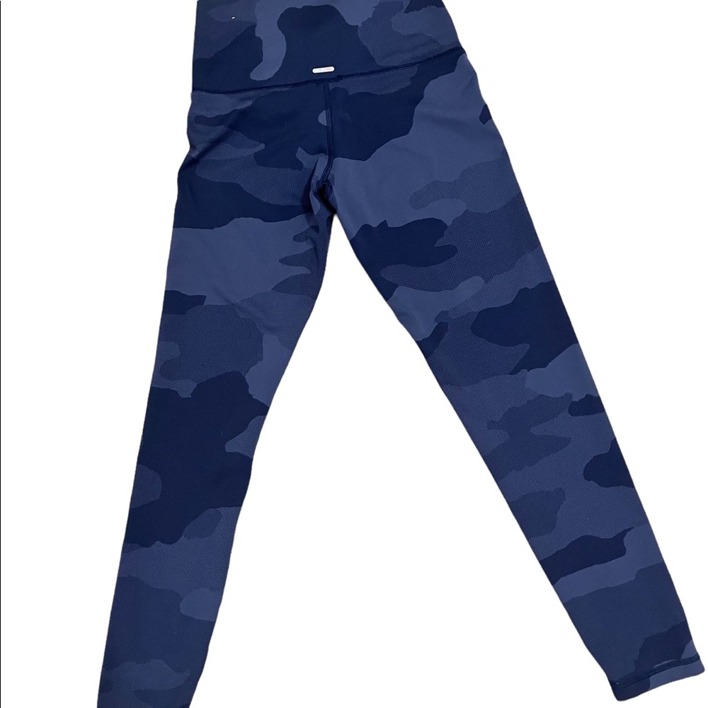 NEW, Aerie Chill, Play, Move Blue Camo, Athletic, Yoga Pants, Size: Medium - Picture 3 of 4